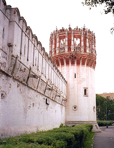 Угловая Никольская башня. Фото 2000г.
